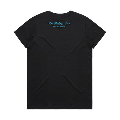 BOATS BACKDROP WOMEN’S T-SHIRT